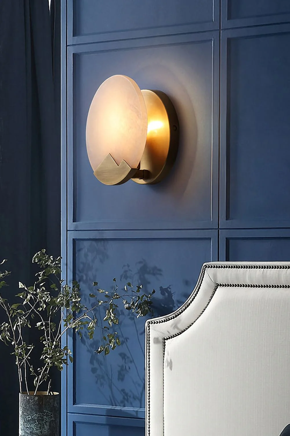 Alabaster Brass Wall Light - Image 6