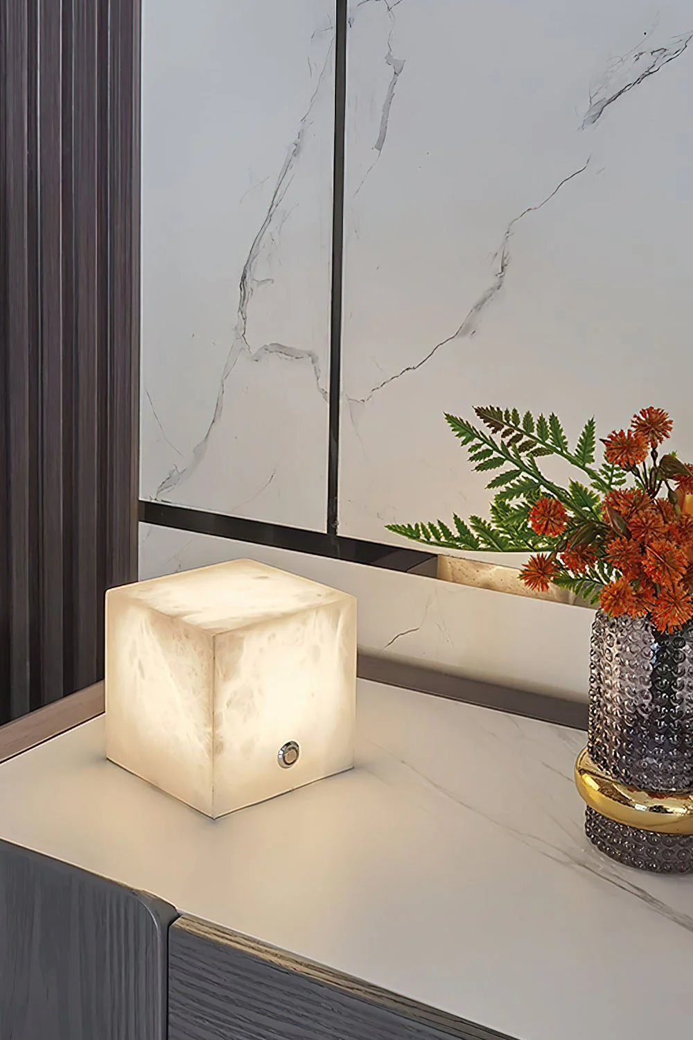Alabaster Cubic Table Lamp - Image 4