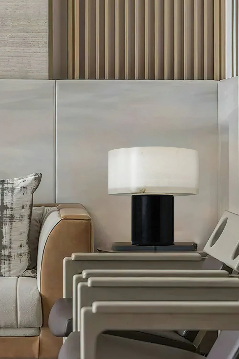 Alabaster Cylindrical Table Lamp - Image 4