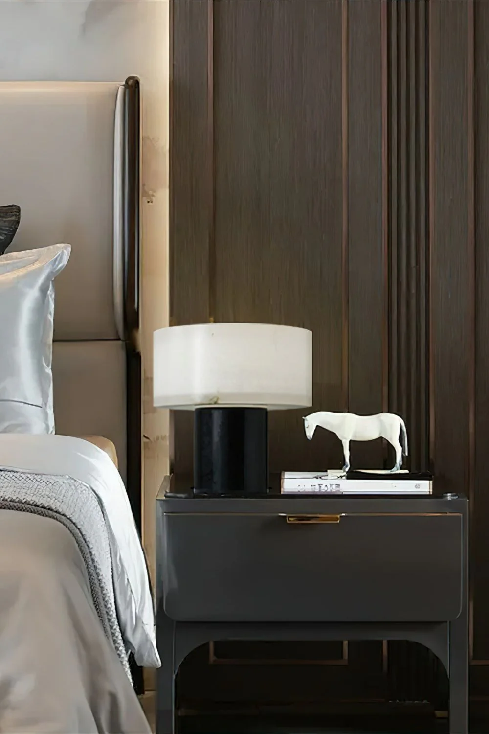 Alabaster Cylindrical Table Lamp - Image 6