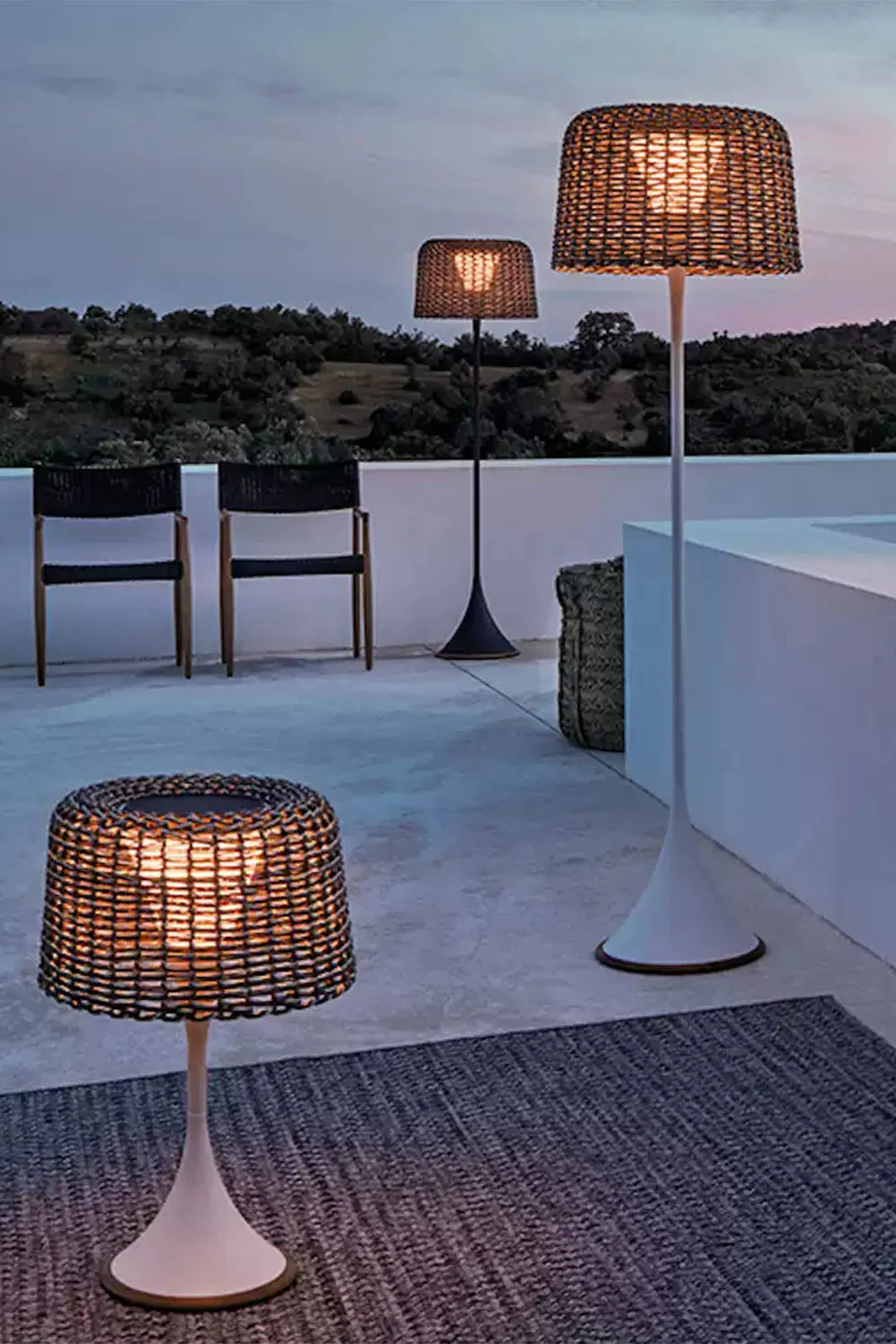 Ambient Mesh Outdoor Floor Lamp - Image 9