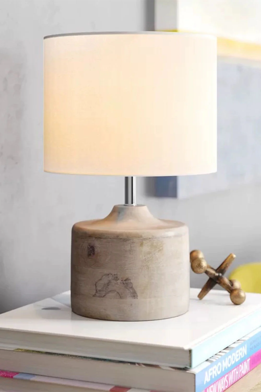 American Simple Solid Wood Table Lamp - Image 5
