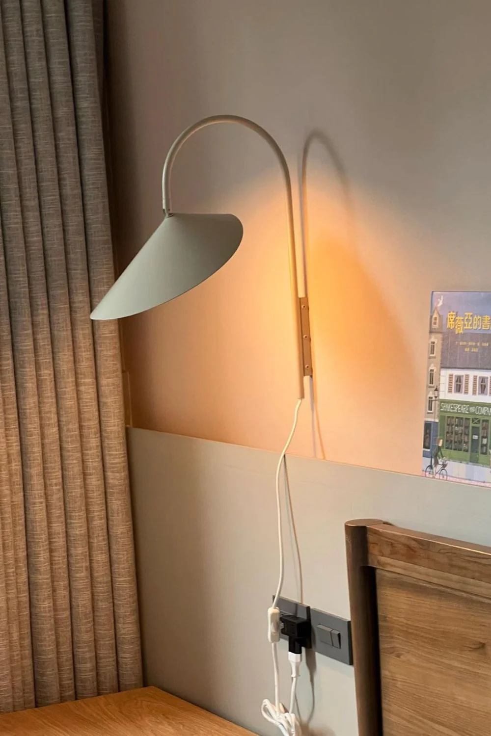 Arum Creative Wall Lamp - Image 3