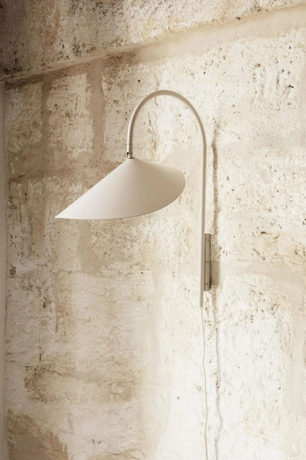 Arum Creative Wall Lamp - Image 6