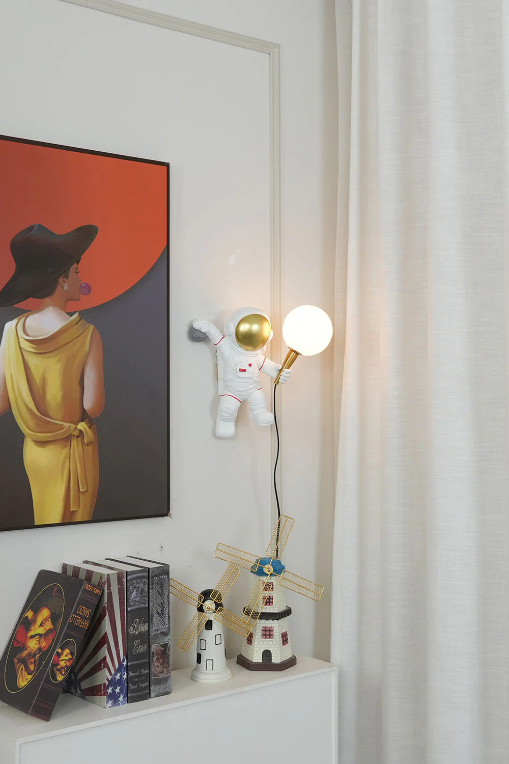 Astronaut Wall Lamp - Image 29