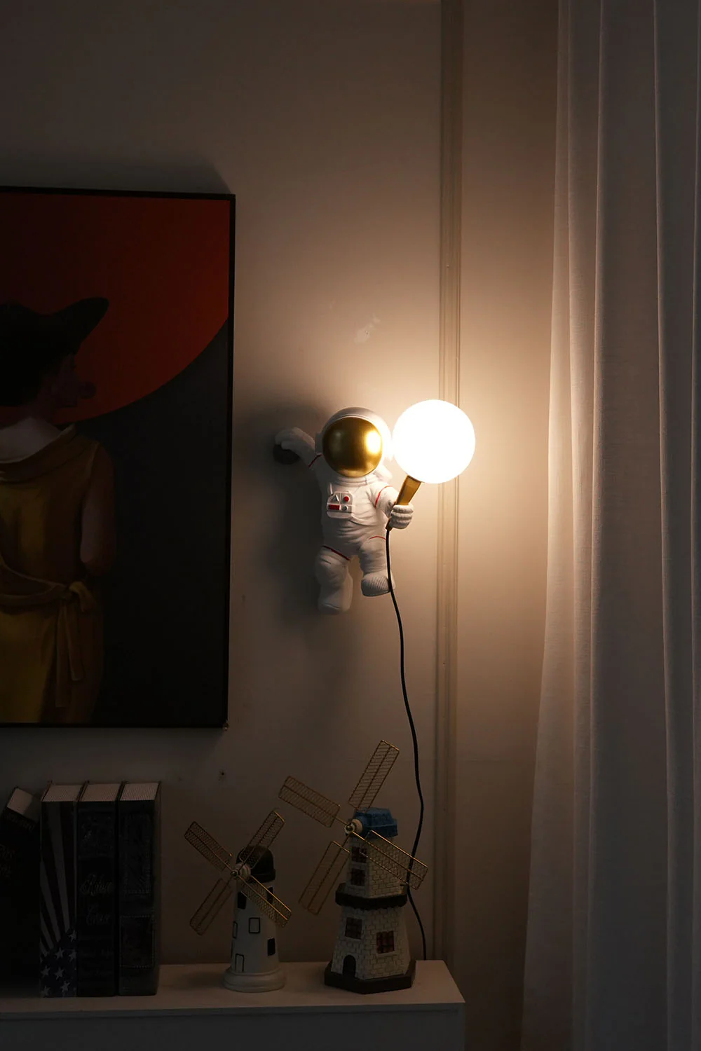 Astronaut Wall Lamp - Image 30