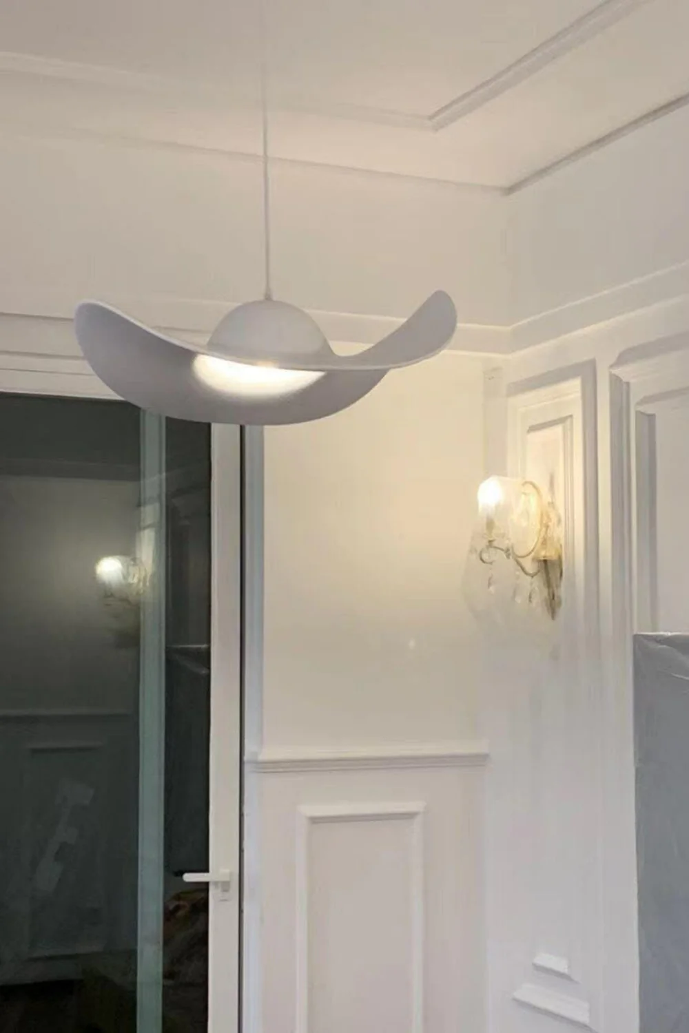 Audrey's Hat pendant lamp - Image 13