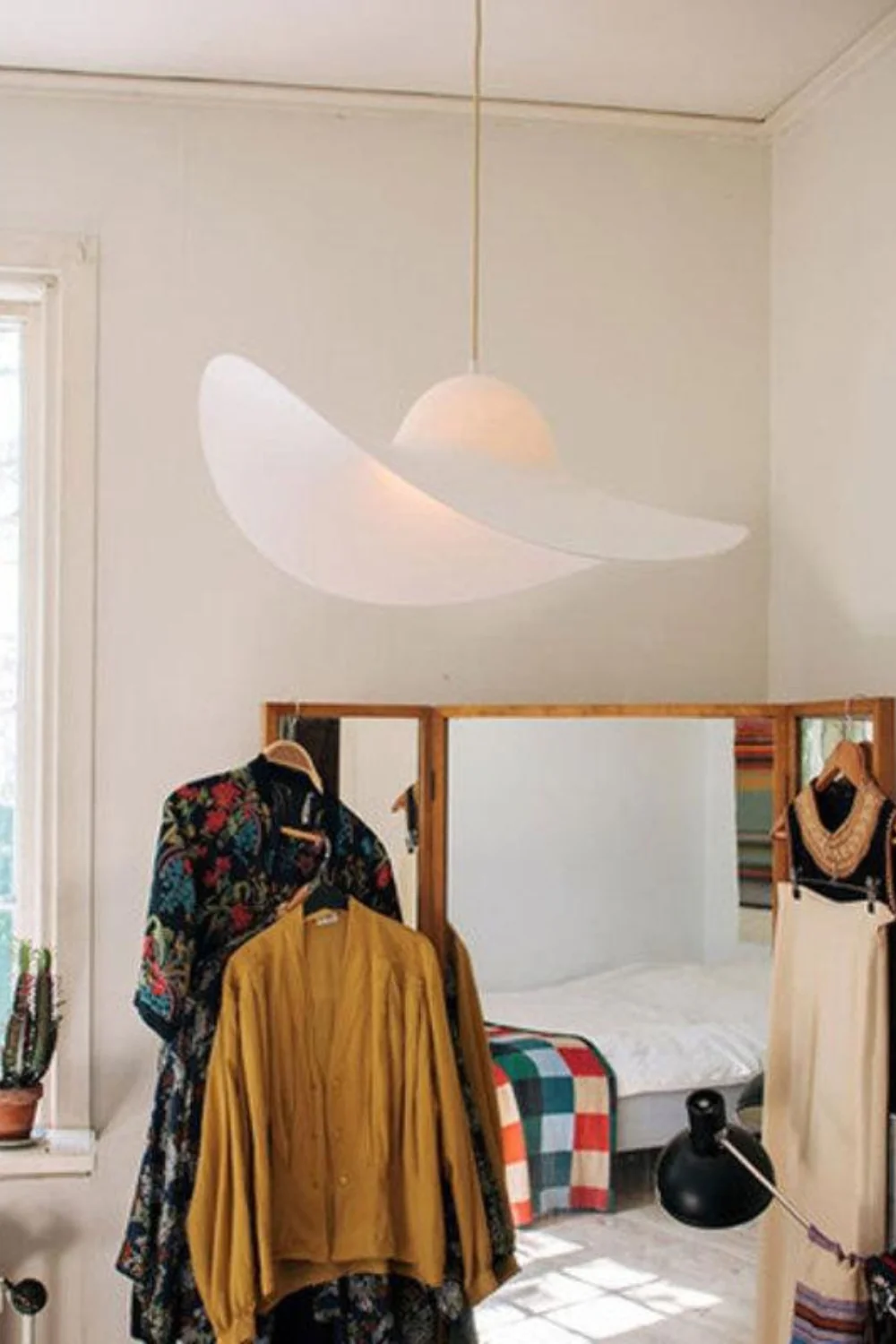 Audrey's Hat pendant lamp - Image 3