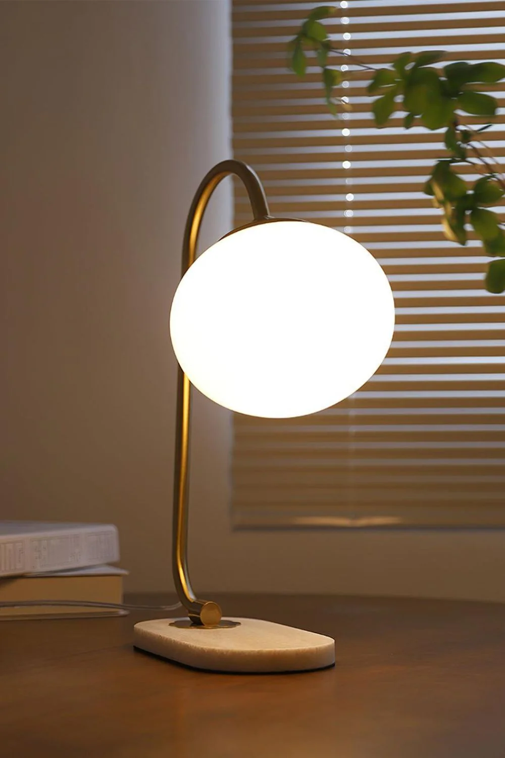 Bubble Glass Marshmallow Table Lamp - Image 10
