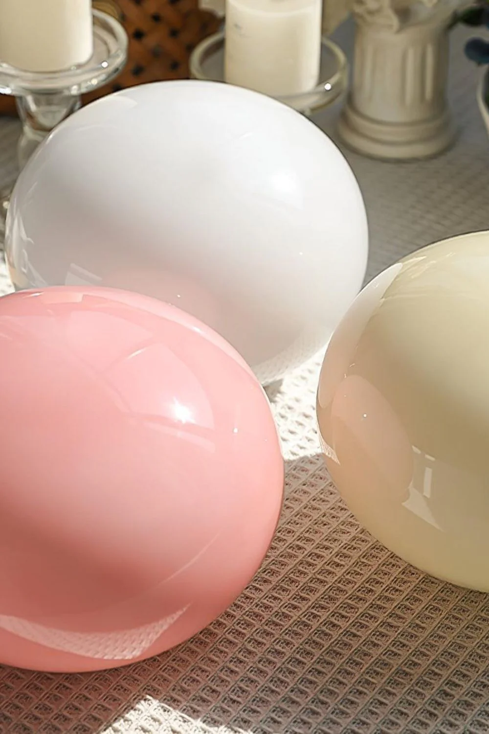 Bubble Glass Marshmallow Table Lamp - Image 5