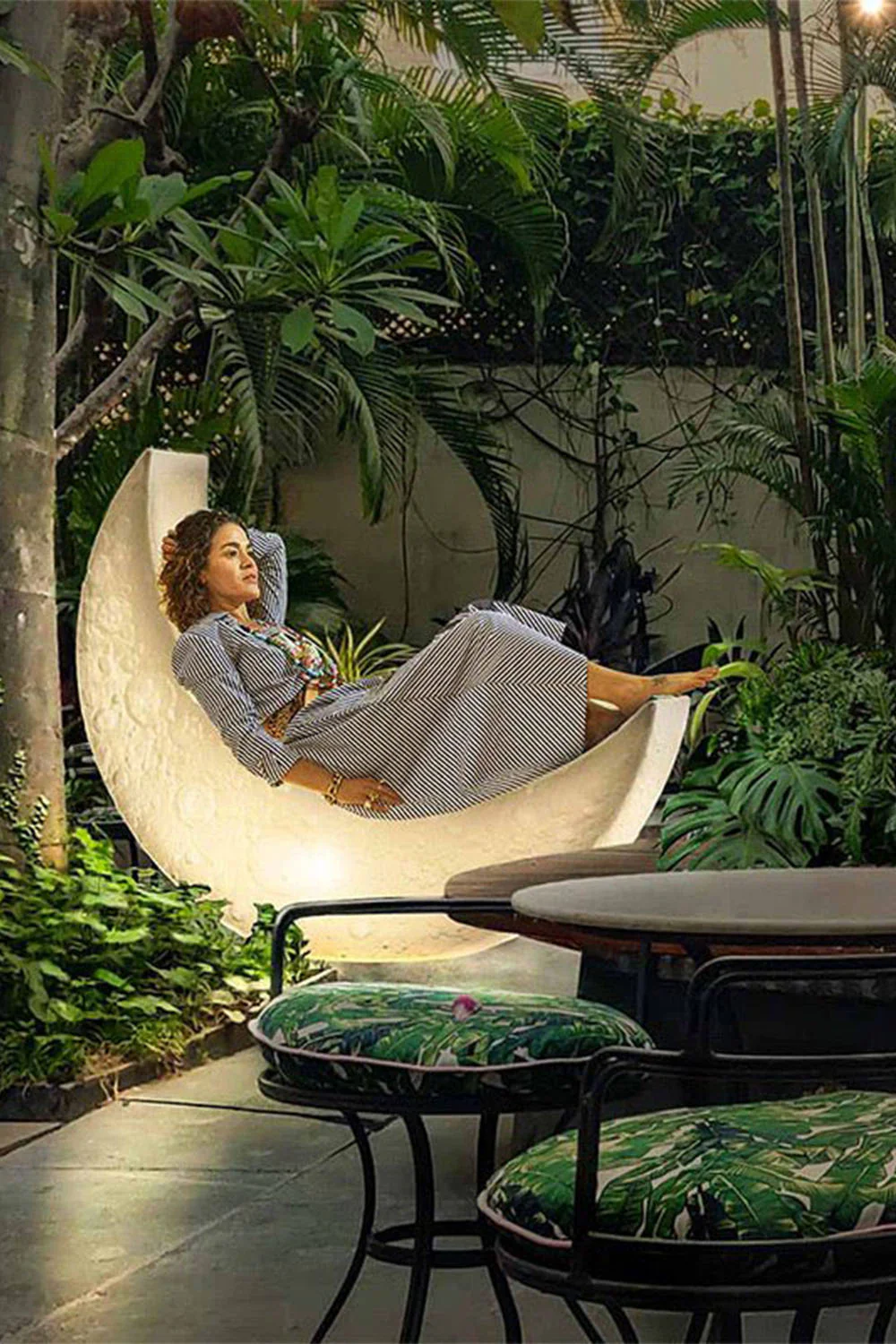Curved Moon Floor Lamp - Image 4