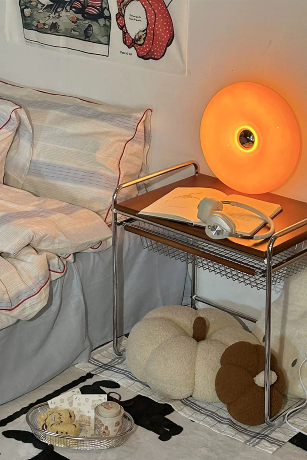 Donut Table Lamp - Image 10