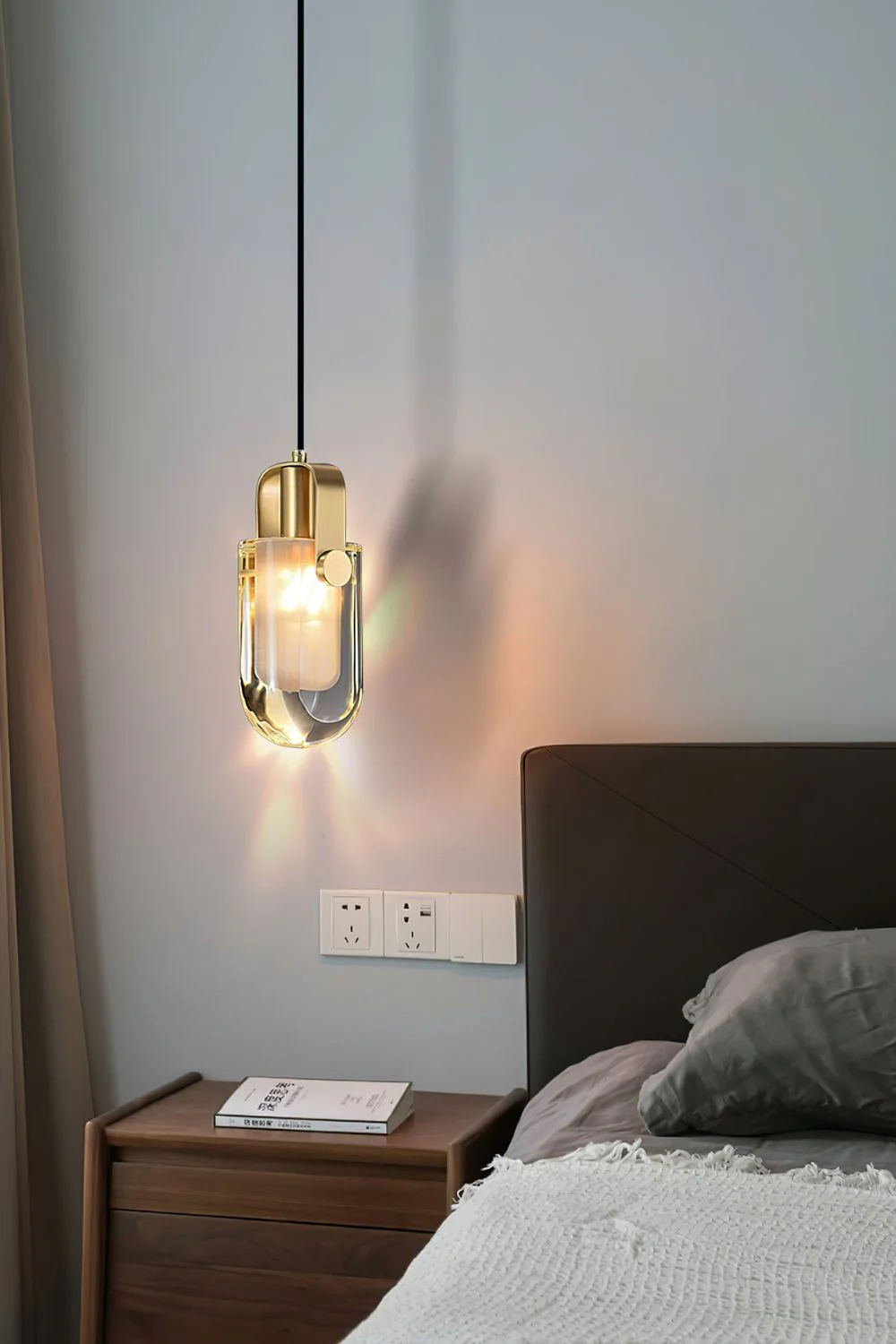 Droplet Crystal Pendant Lamp - Image 4
