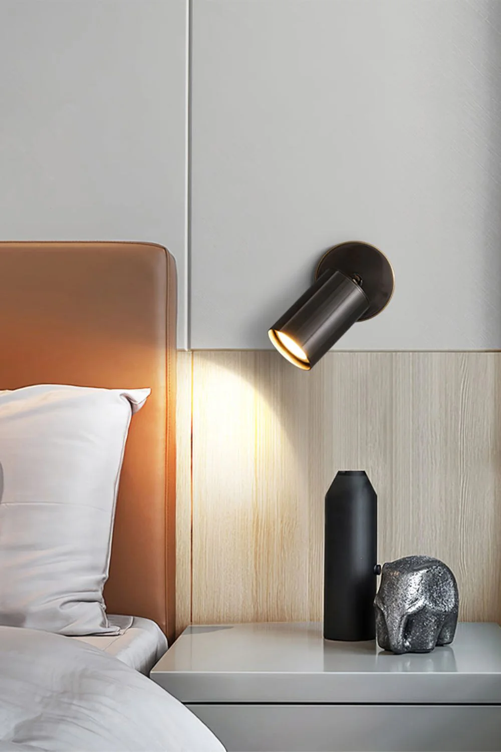 Eduard Wall Lamp - Image 17