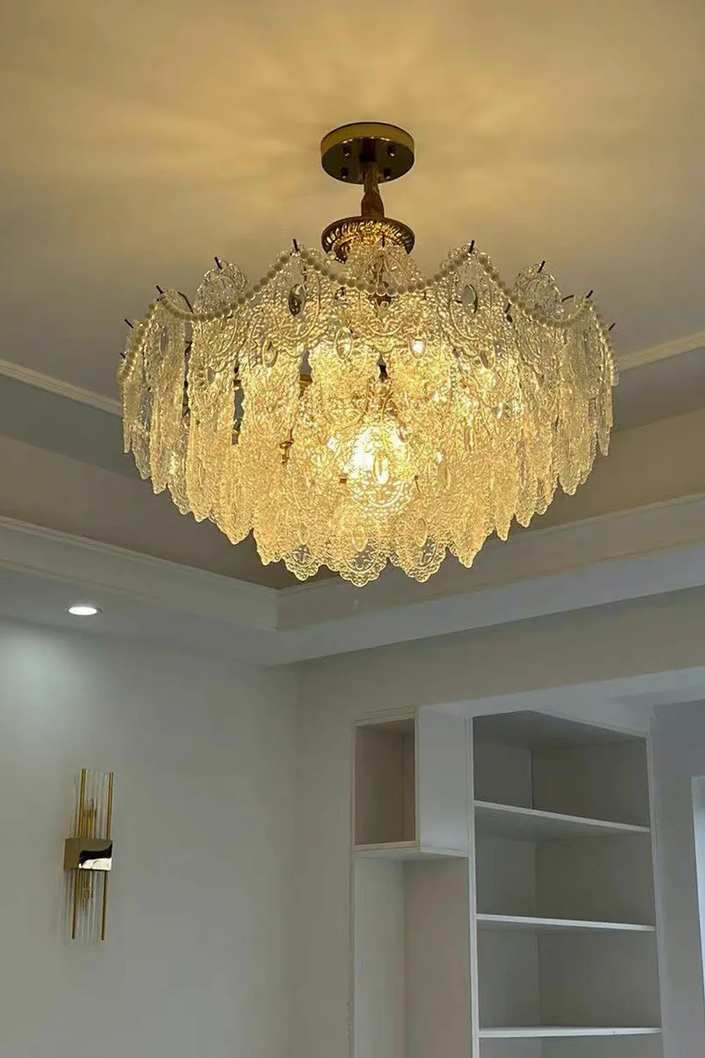 Embossed Pearls Glass Chandelier - Image 7