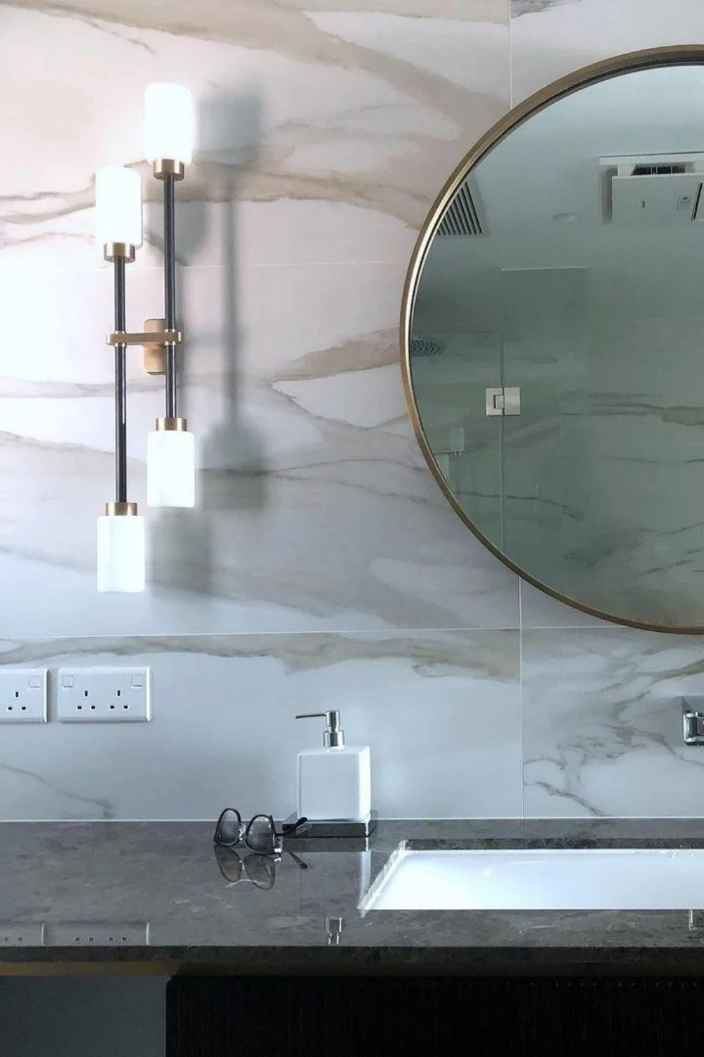 Cylindrical Glass Farol Wall Light - Image 15