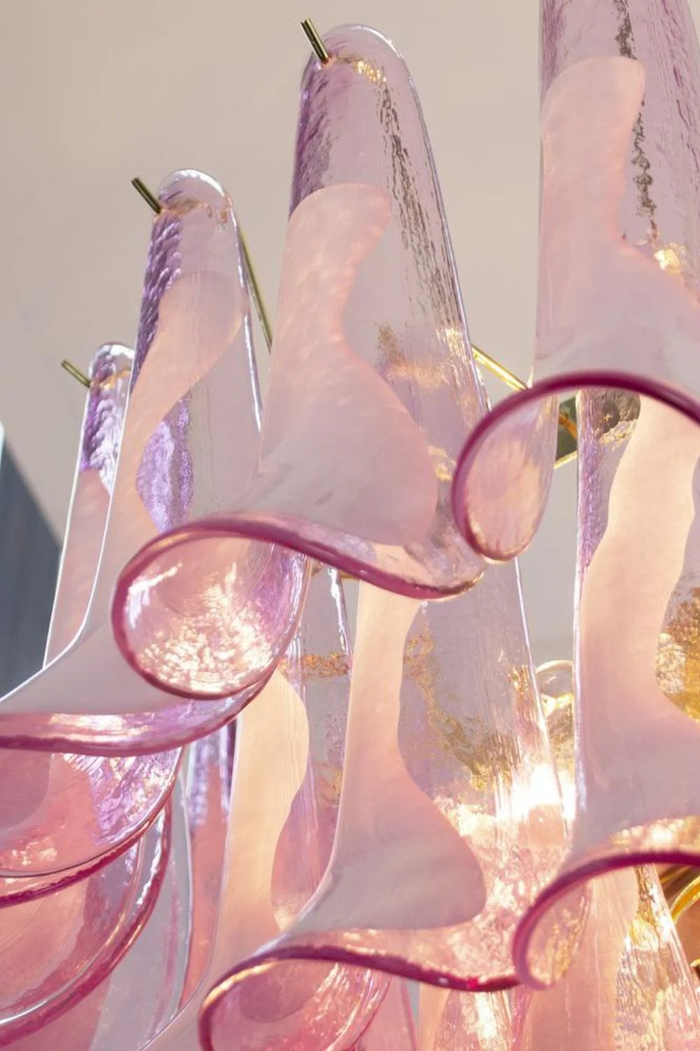 Fuchsia and White Art Glass Petal Tiered Chandelier - Image 8