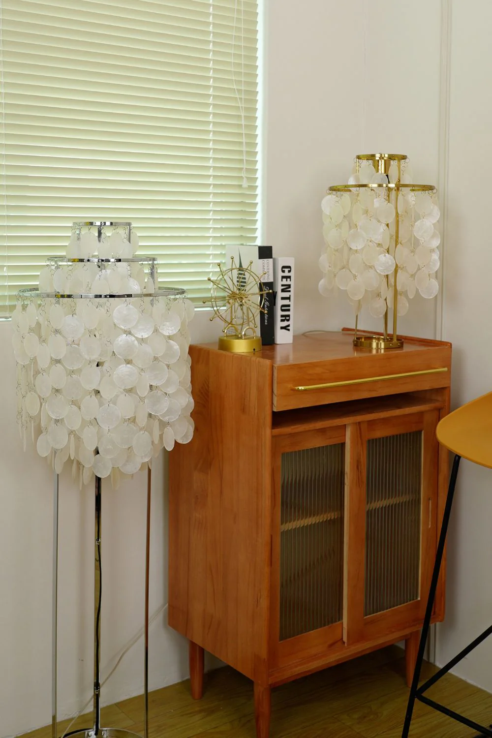 FUN 2 Shell Table Lamp - Image 10