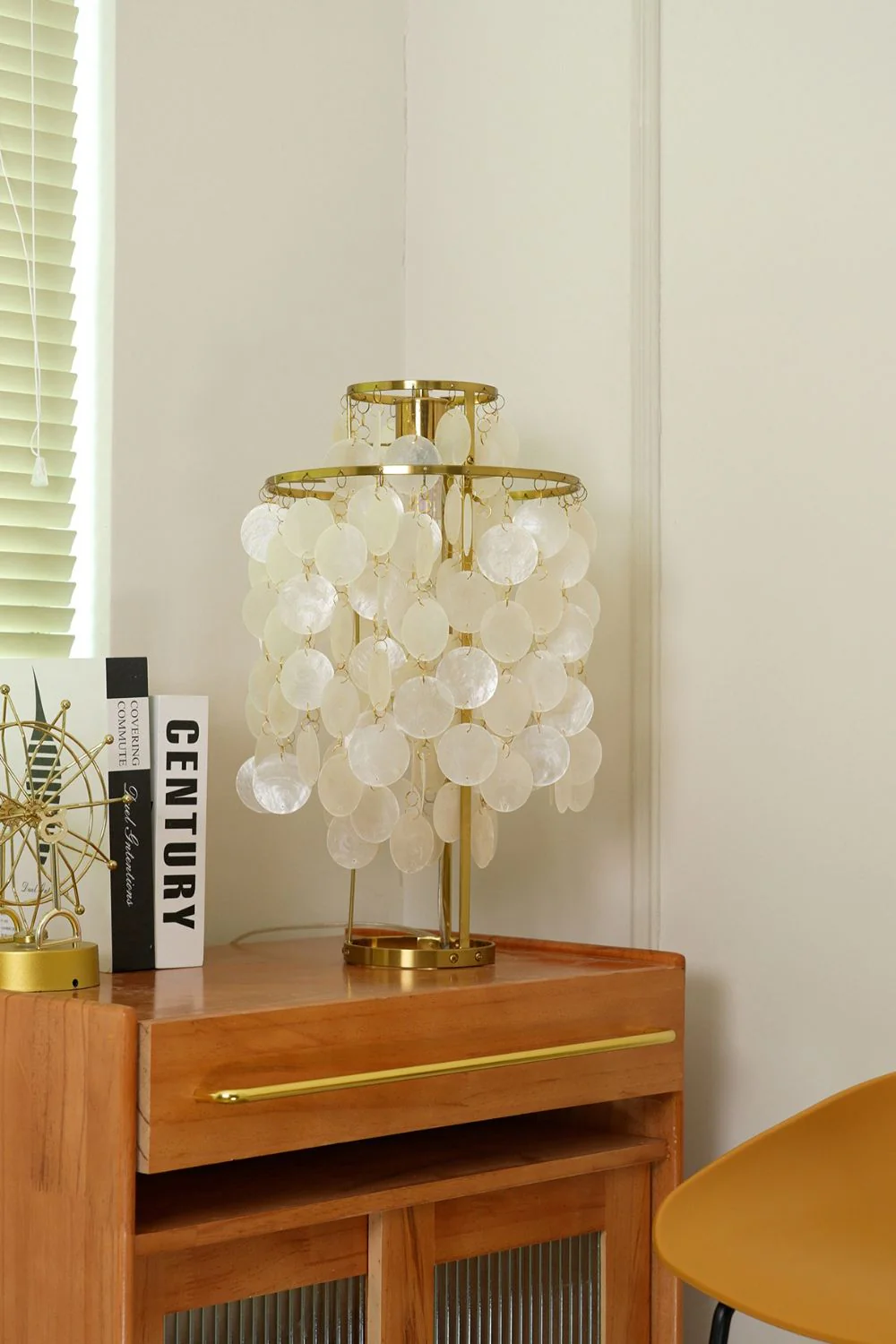 FUN 2 Shell Table Lamp - Image 11