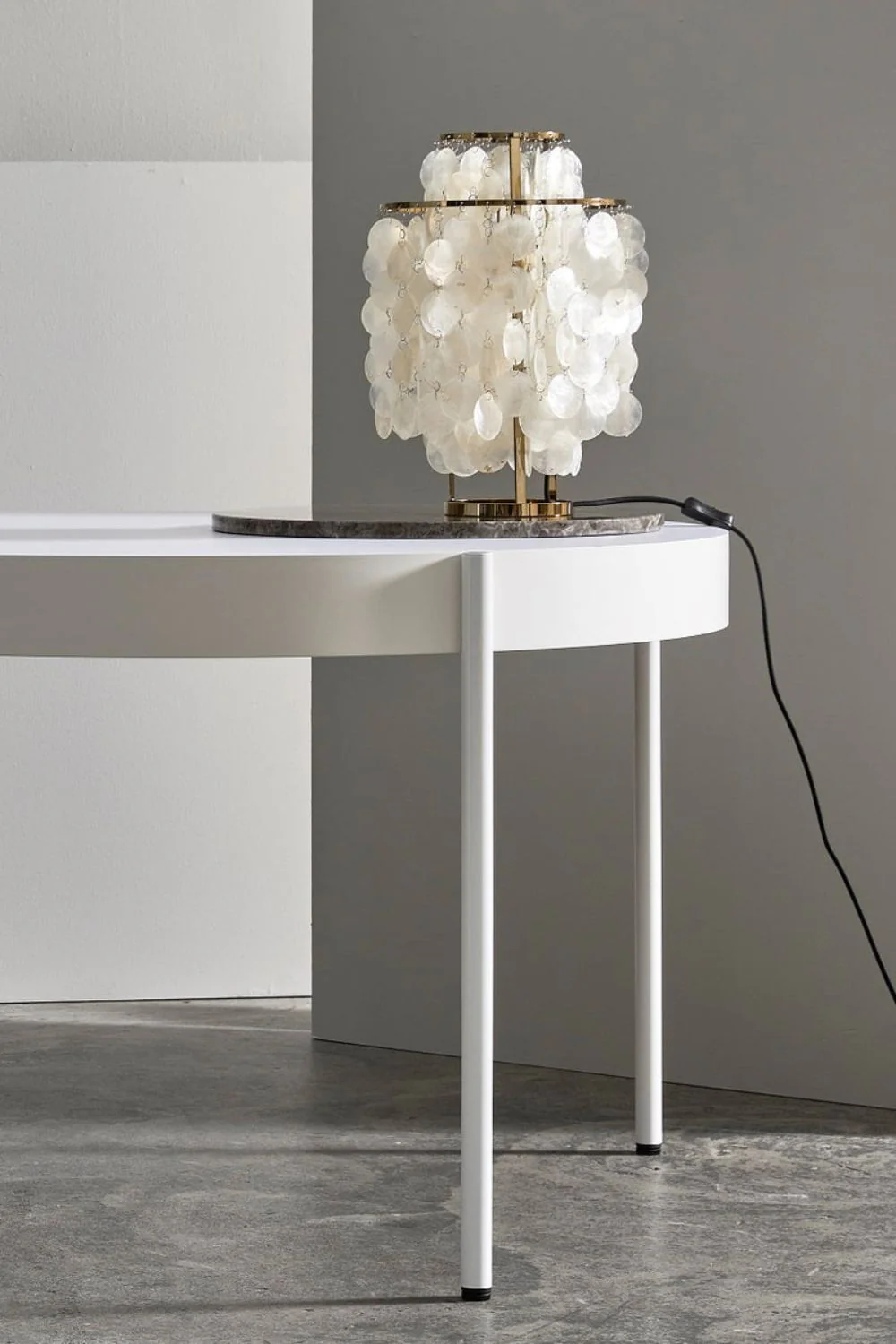 FUN 2 Shell Table Lamp - Image 3