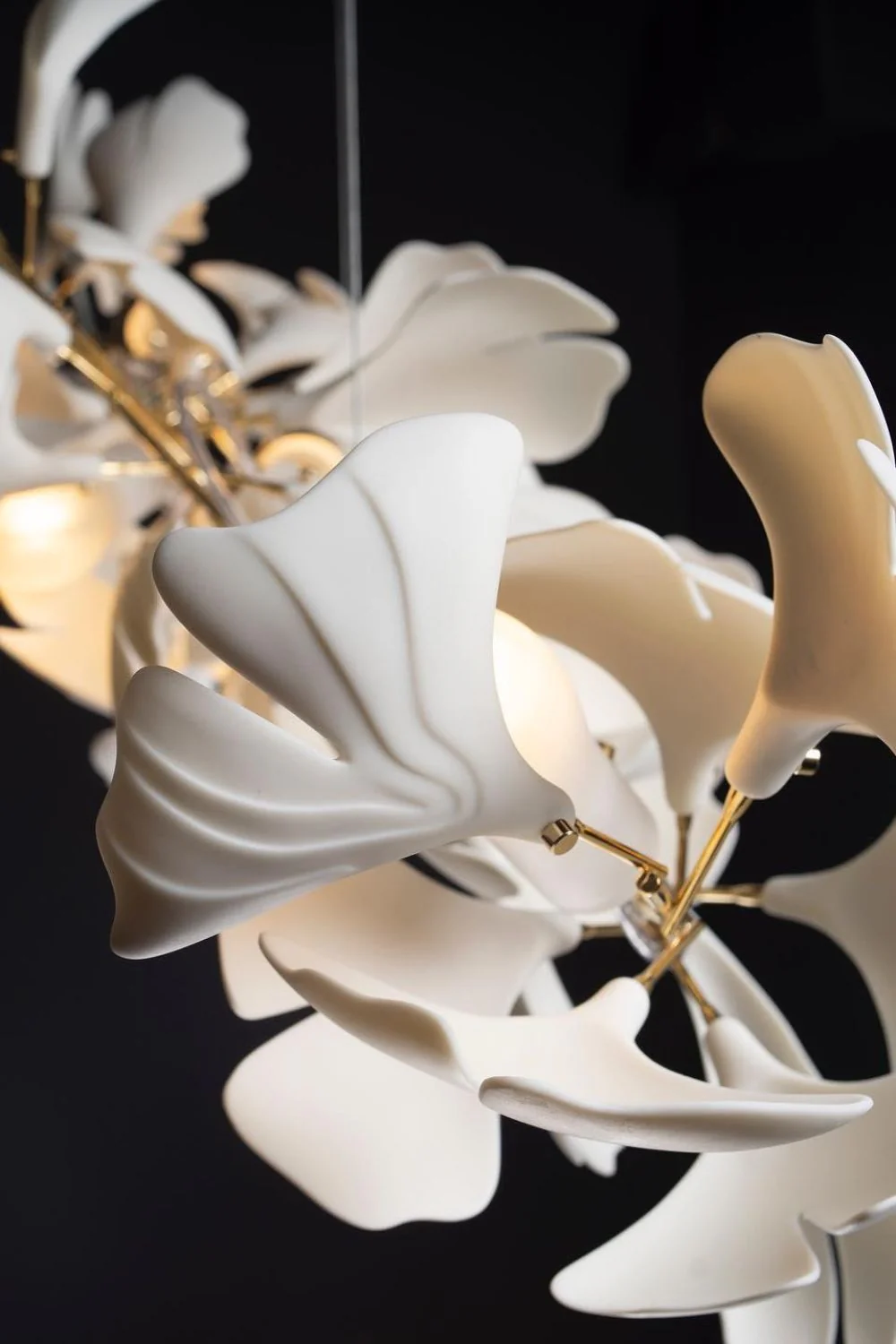 Cermaic Leaf Gingko Chandelier U - Image 27