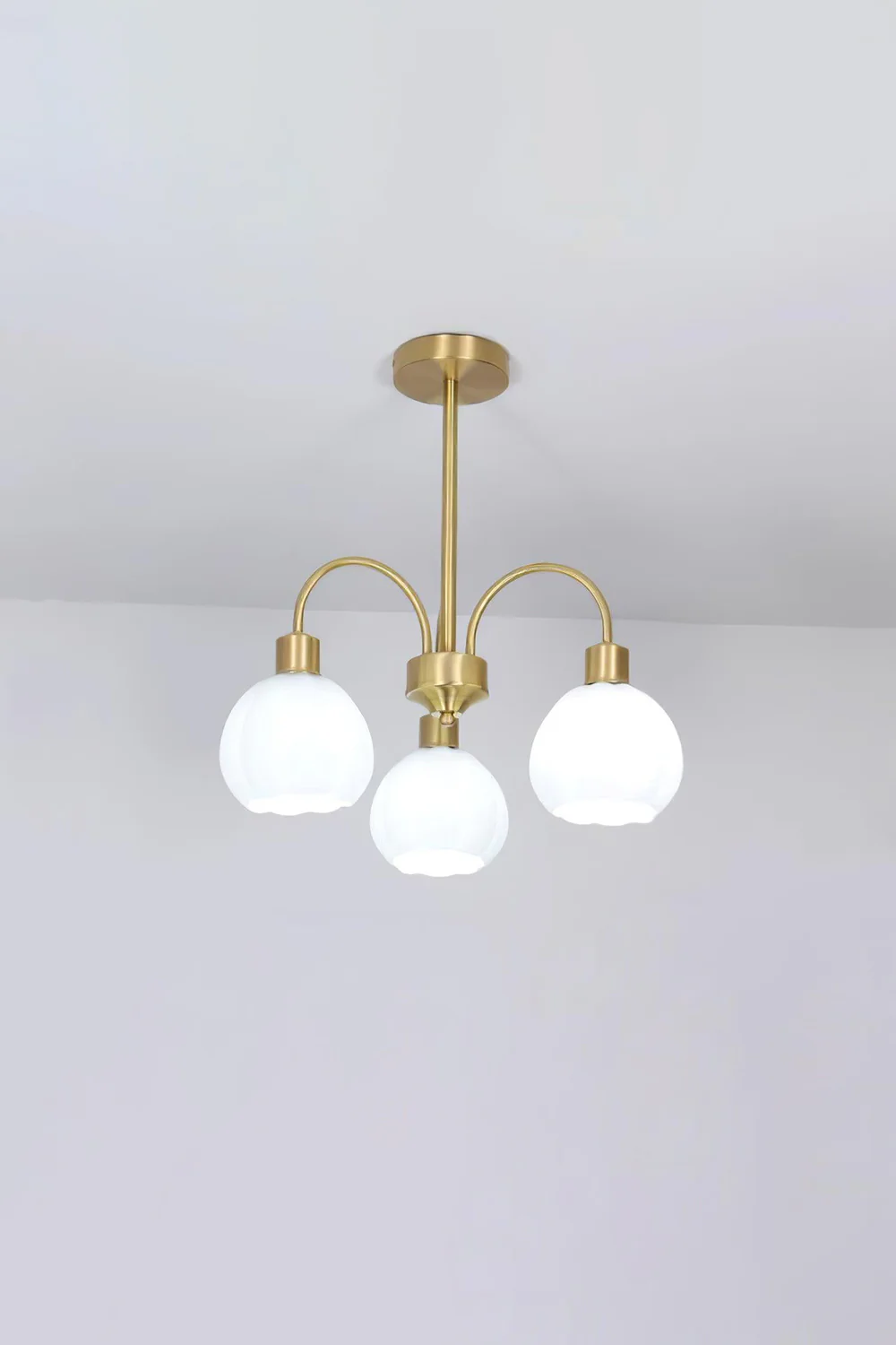 Golden Tulip Pendant Chandelier - Image 11