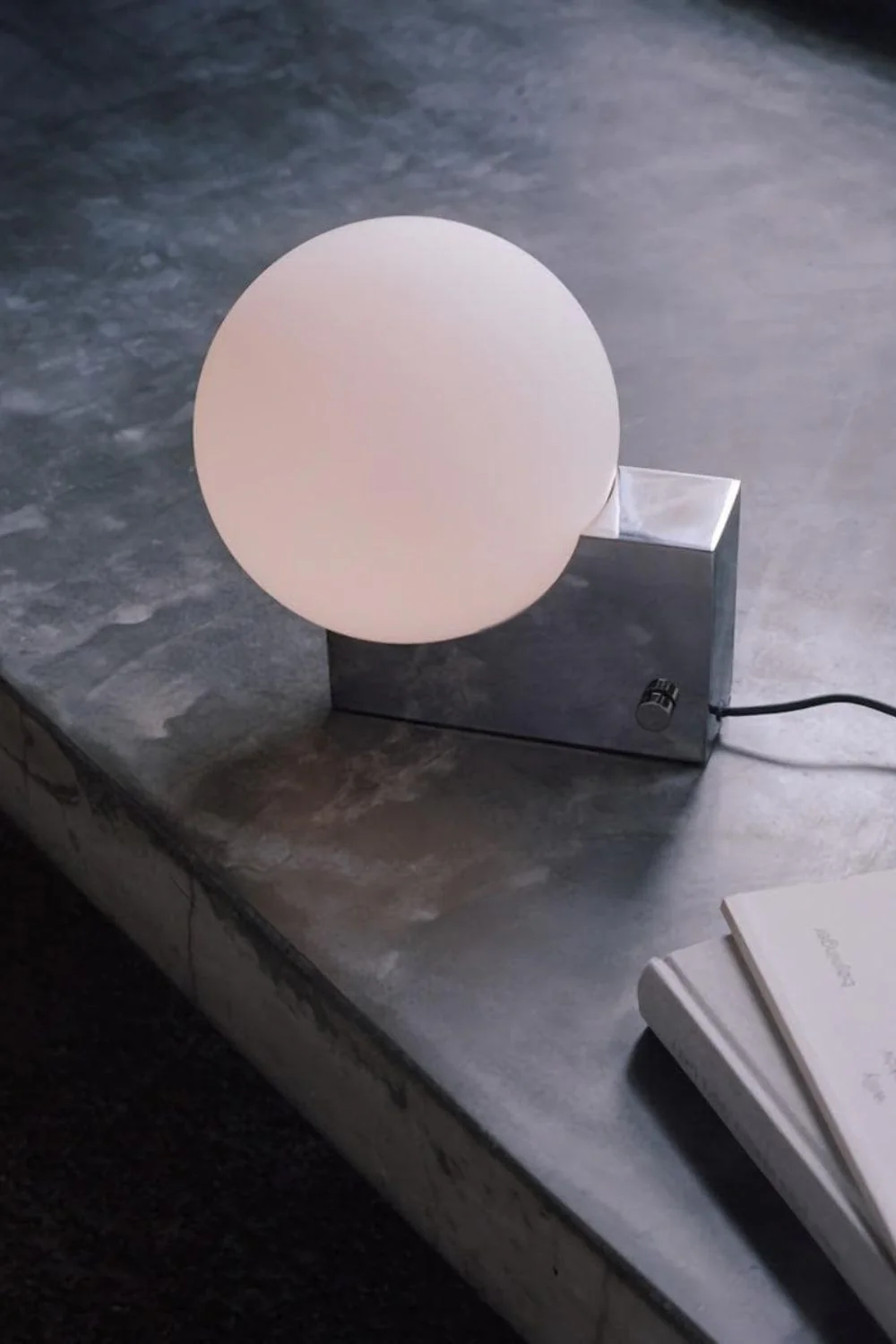 Journey SHY1 Table Lamp - Image 25