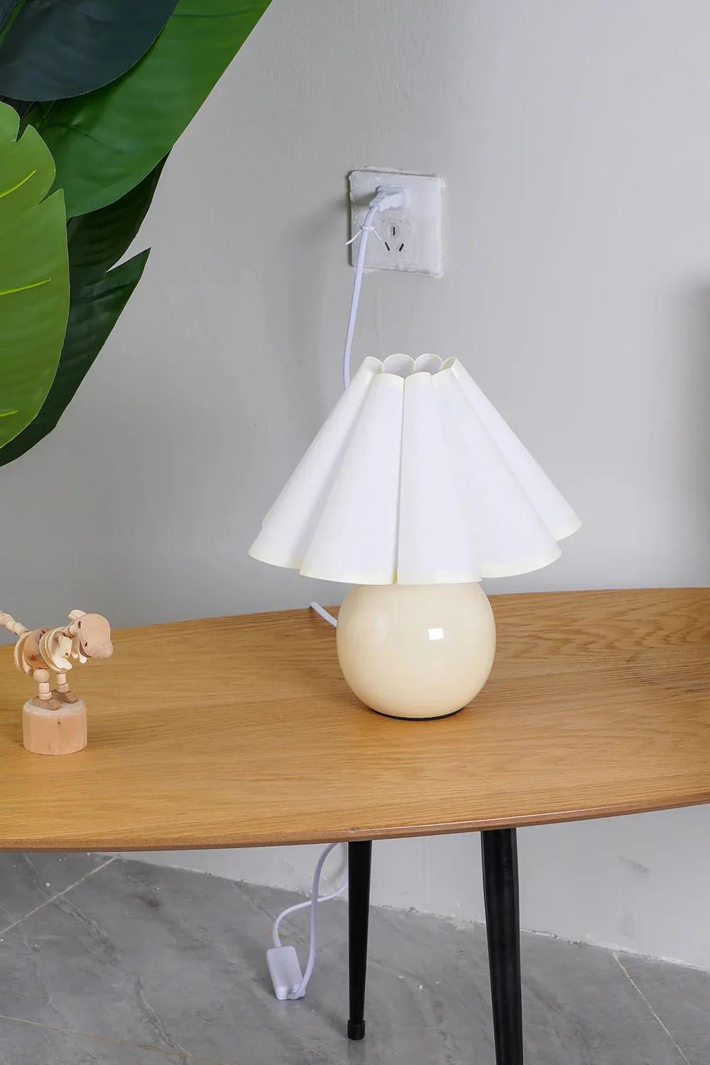 Kicsi Knife Pleat Table Lamp - Image 21