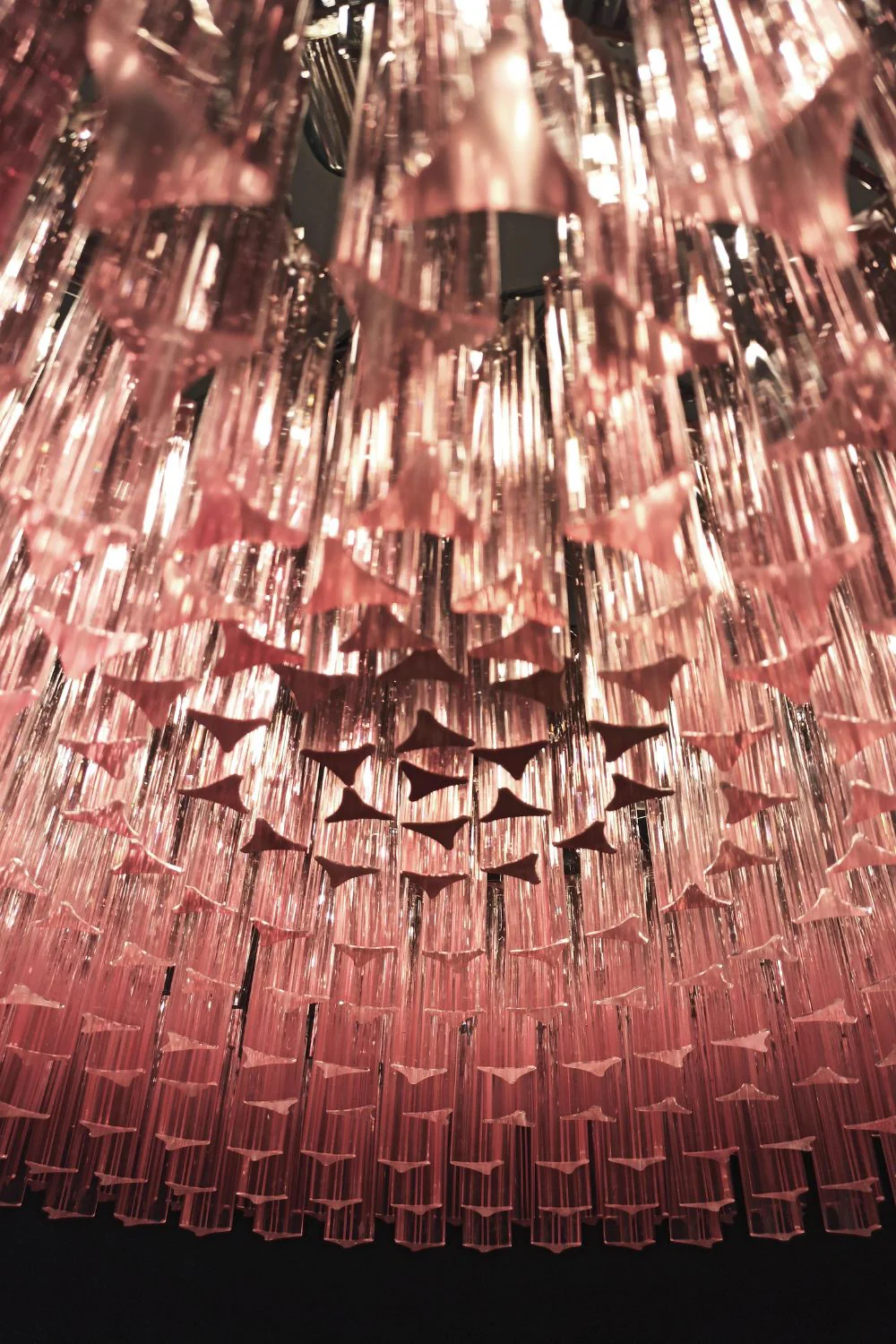 Large pink Art Triedri glass prism chandelier - Image 13