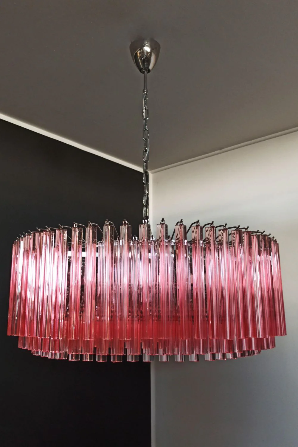 Large pink Art Triedri glass prism chandelier - Image 6