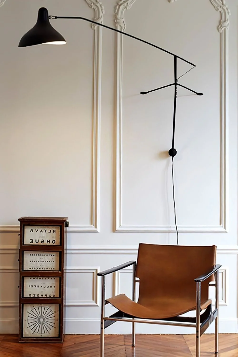 Mantis Arm Wall Lamp - Image 30