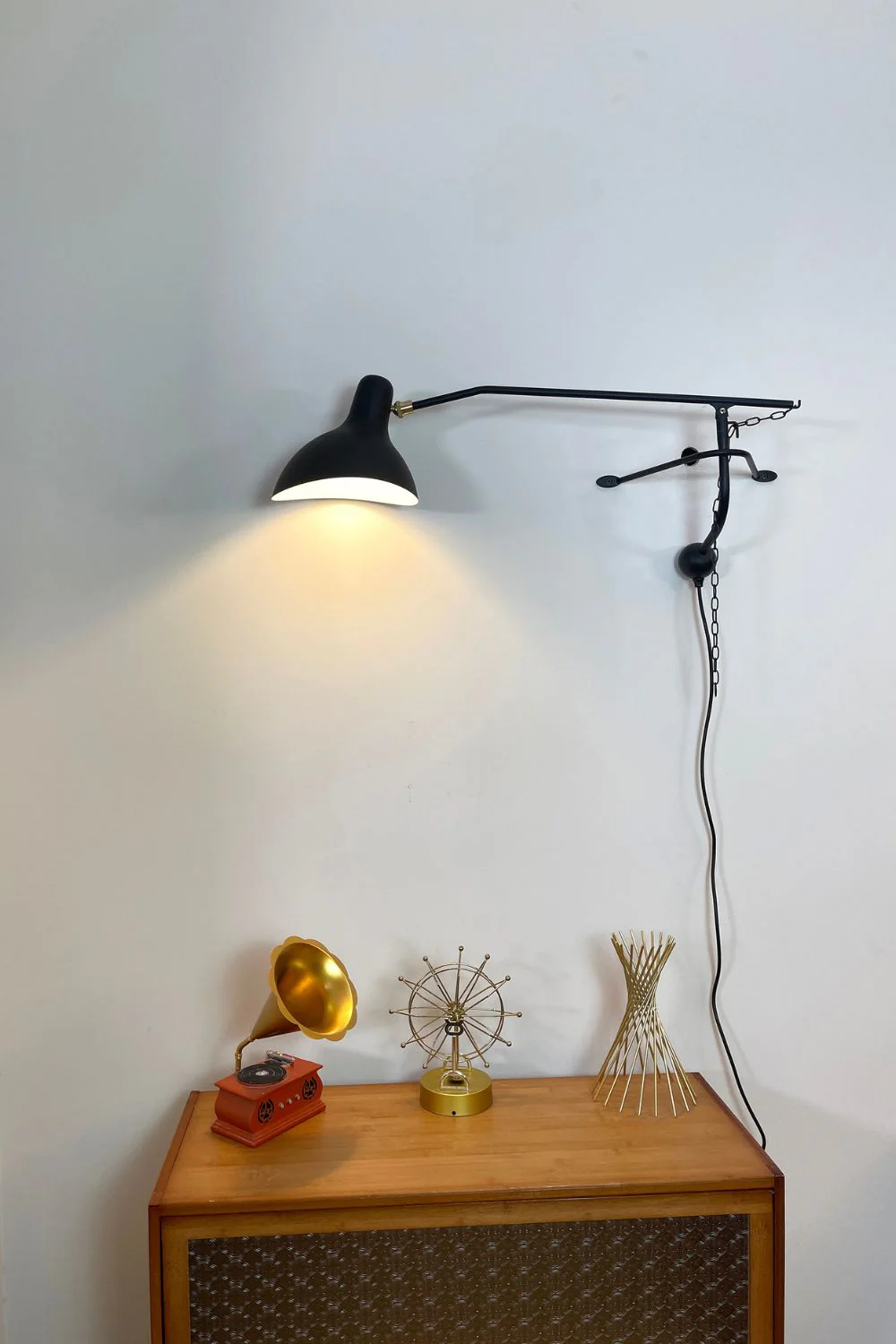 Mantis Arm Wall Lamp - Image 43