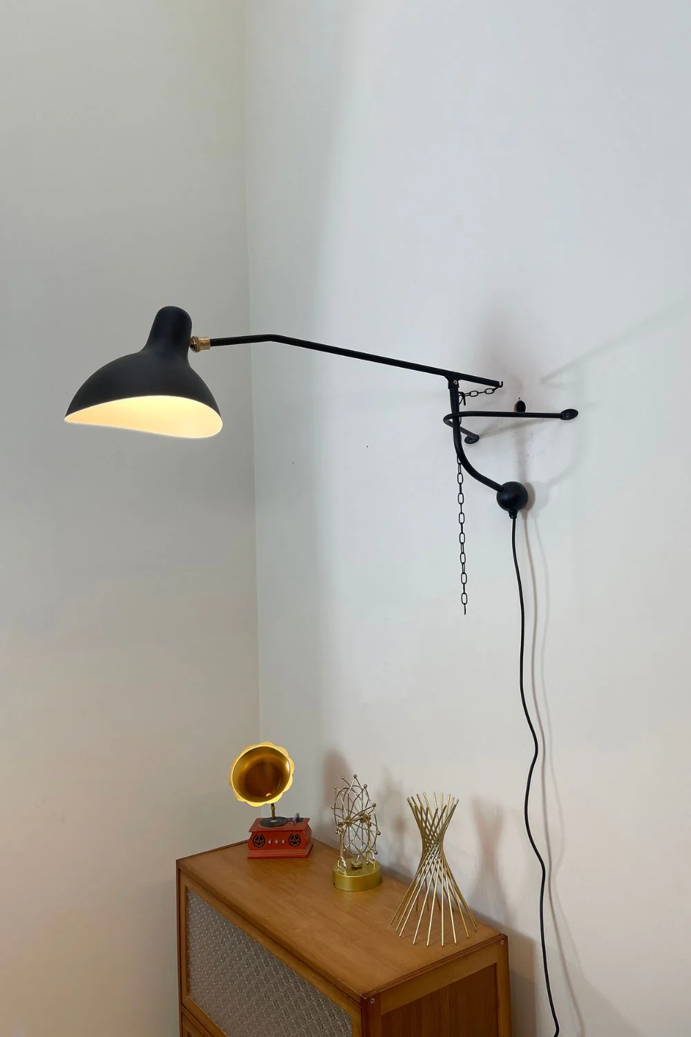 Mantis Arm Wall Lamp - Image 45