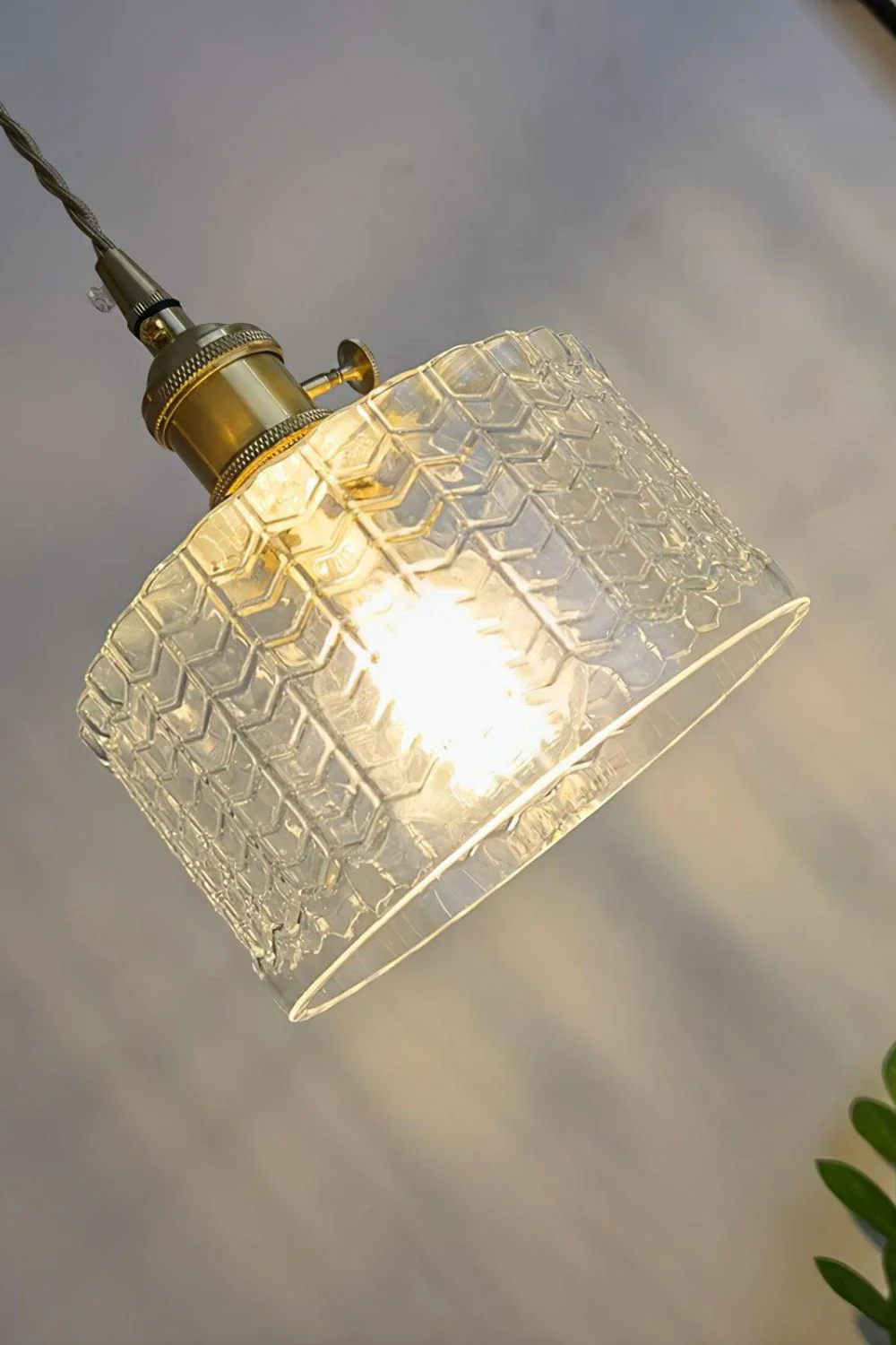 Matilda Emerald Patterned Glass Pendant Light - Image 15