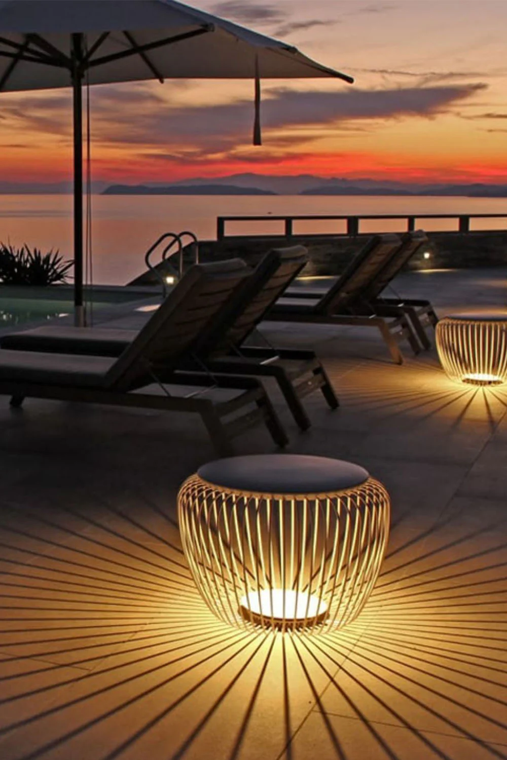 Meridiano Outdoor Floor Lamp - Image 2