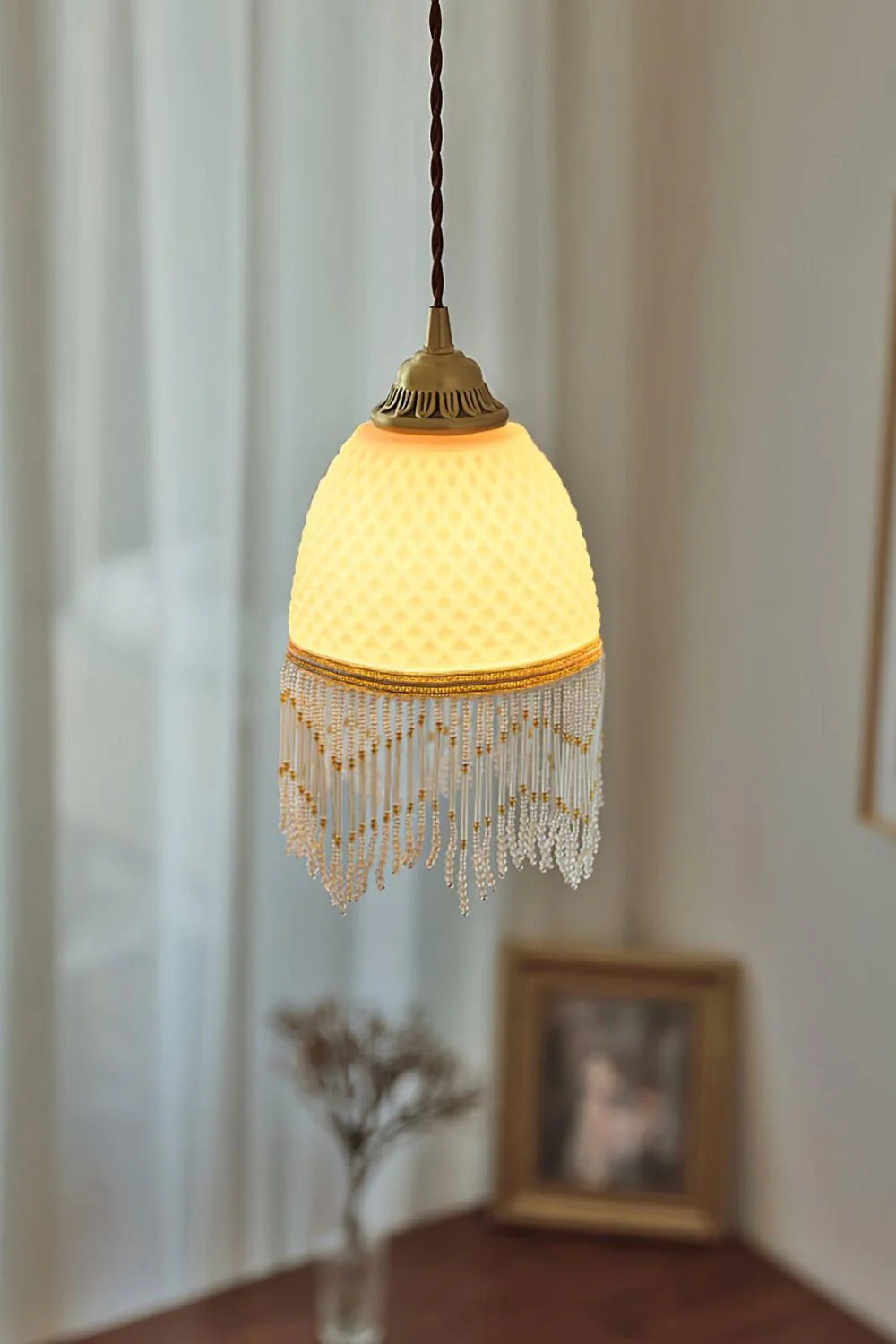 Mesh Tassel Glass Pendant Light - Image 3