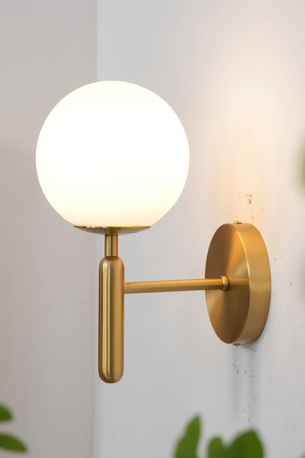 Miira Wall Light - Image 45