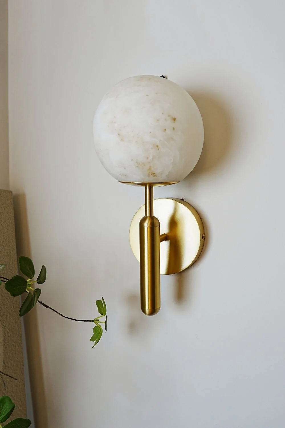 Orbis Alabaster Wall Lamp - Image 3
