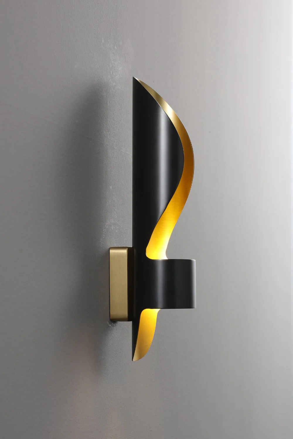 Organ Curved Wall Light - Image 5