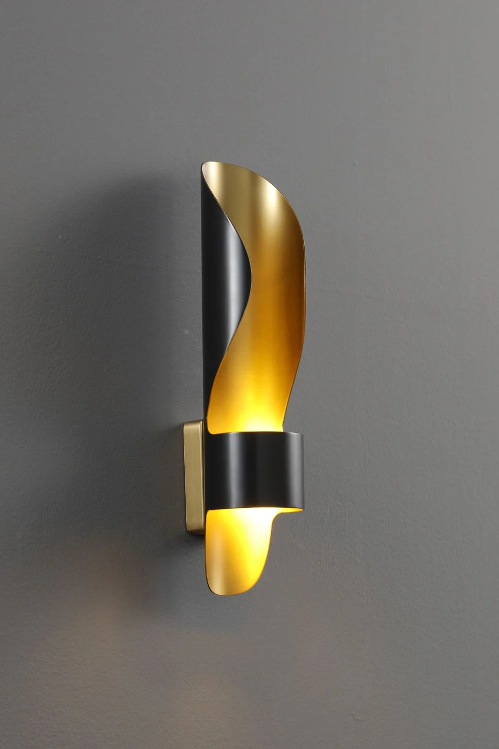 Organ Curved Wall Light - Image 6