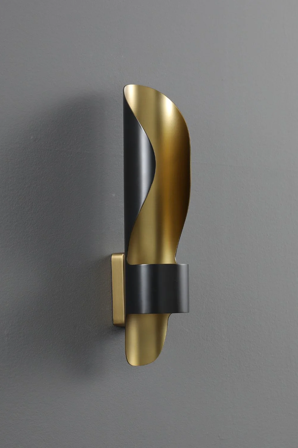 Organ Curved Wall Light - Image 8