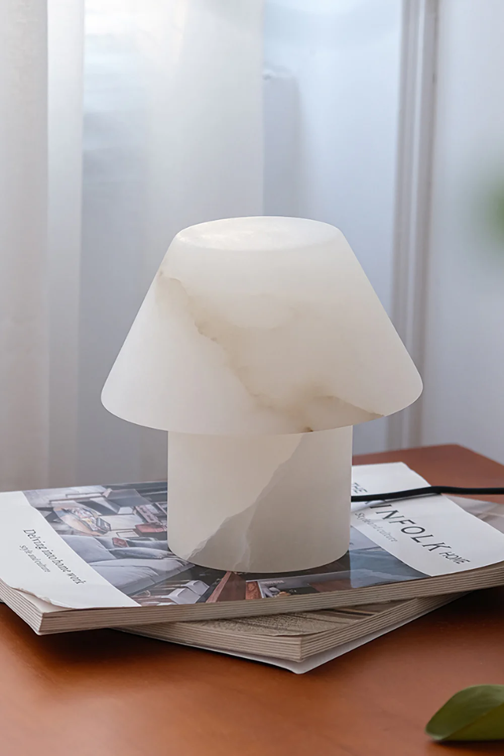 Parachilna Petra Table Lamp - Image 5