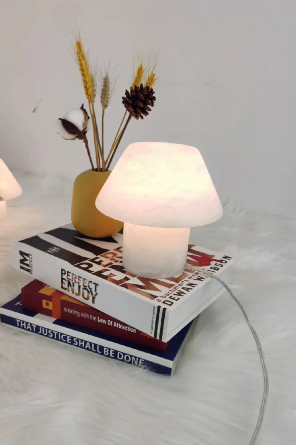 Parachilna Petra Table Lamp - Image 7