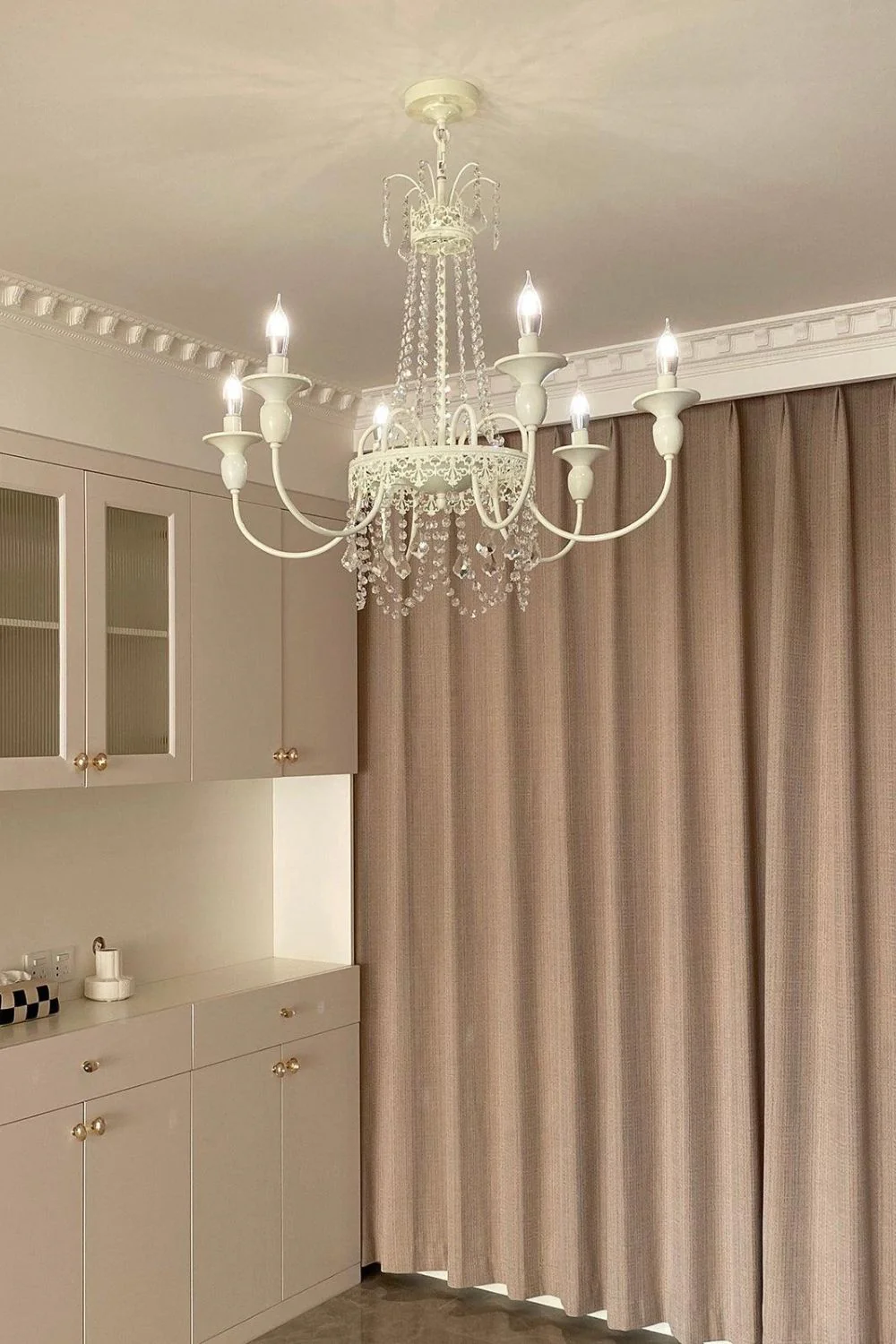 Pavia Chandelier - Image 7