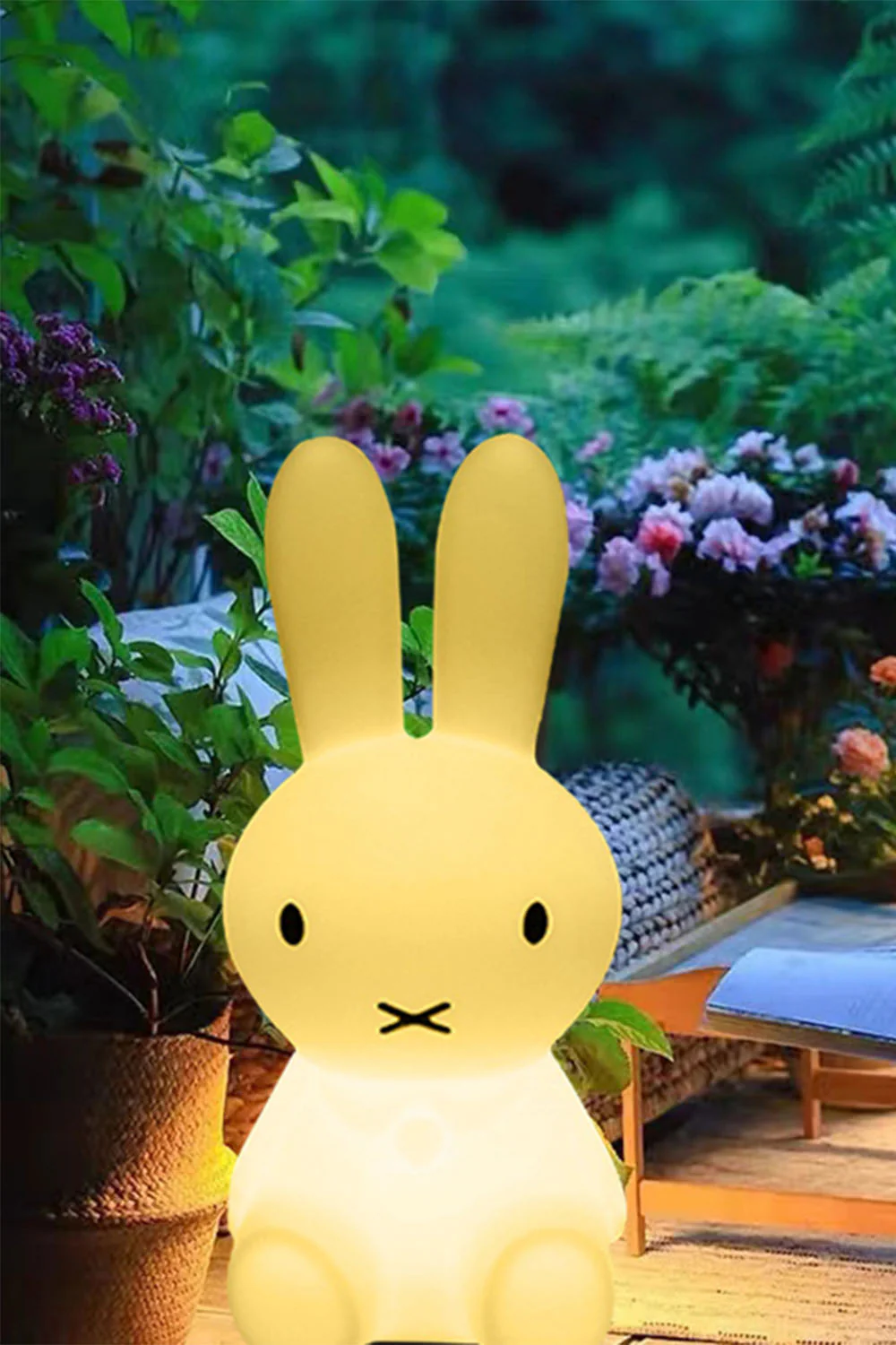 Rabbit PE Roto-molded Outdoor Floor Lamp - Image 2