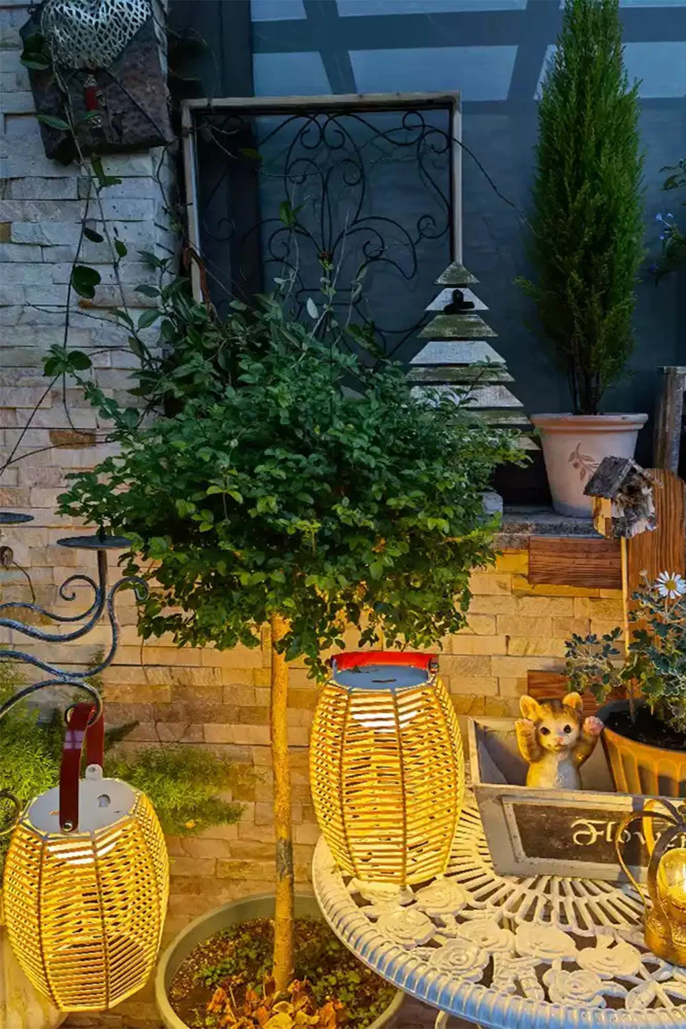 Rattan Lantern Rechargeable Solar Outdoor Table Lamp - Image 14