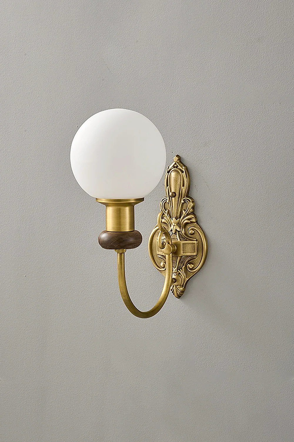 Retro Brass Wall Lamp - Image 9