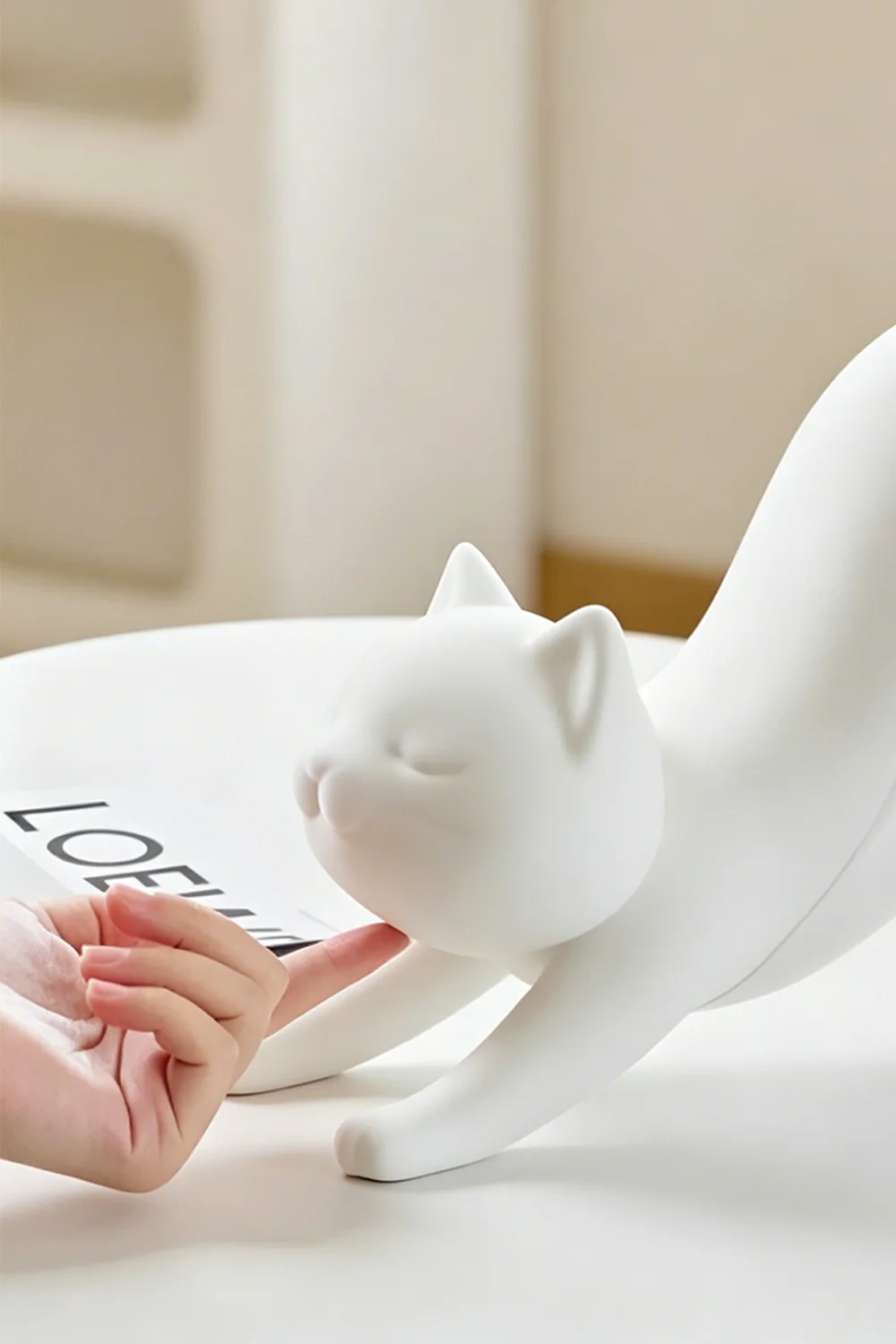 Serene Feline Resin Table Lamp - Image 11