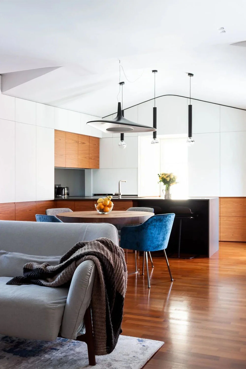 Simple Aero Pendant Light - Image 24