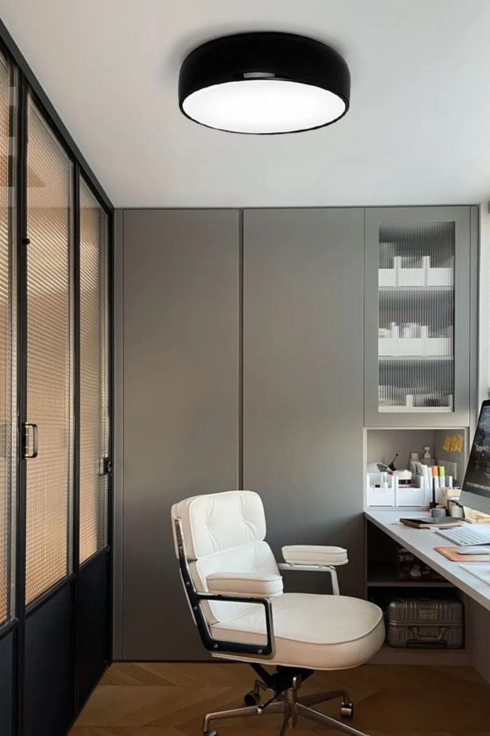Smithfield Ceiling Lamp - Image 9